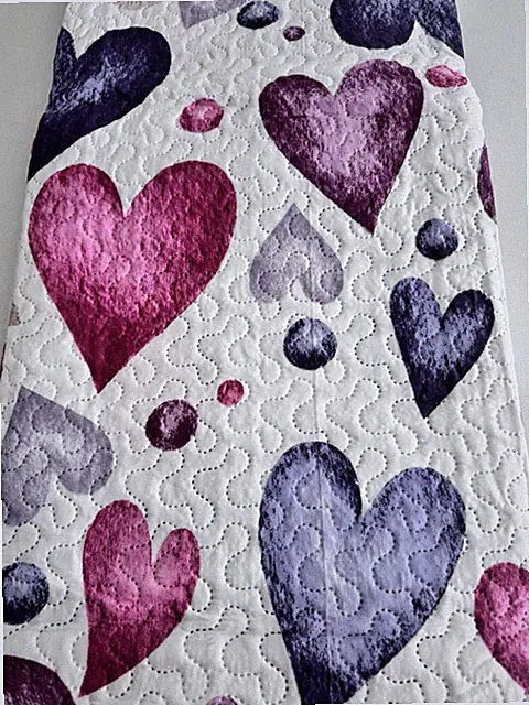 3-Piece Queen Size Printed Heart Quilt Set - Multi Color
