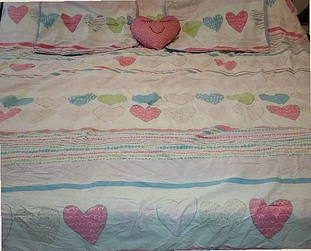 Bedding SET Pastel Hearts for Full Size Bed Comforter, Shams, Decorative Pillow