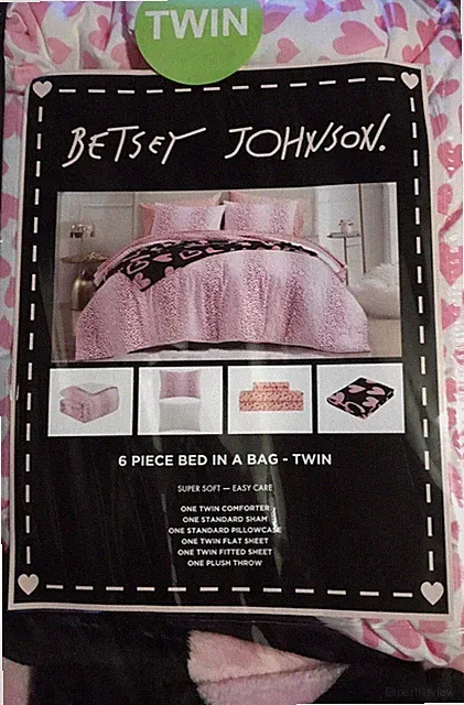 BETSEY JOHNSON 6PC HEARTS 💕 DESIGN TWIN BED SET COMFORTER SHEETS THROW NWT