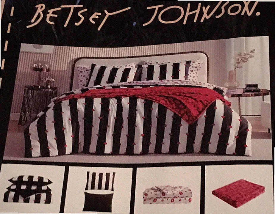 BETSEY JOHNSON 6PC HEARTS ❤️ LIPS DESIGN TWIN BED SET COMFORTER SHEETS THROW NWT
