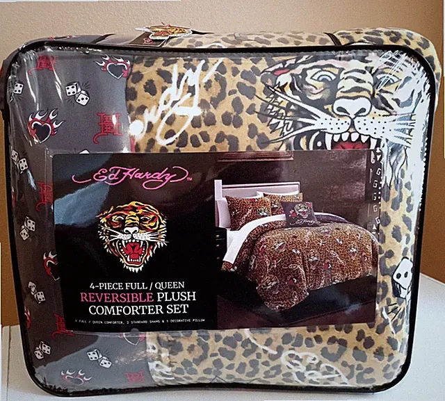 Ed Hardy Reversible Plush 4pc Full/Queen Comforter Set Cheetah,Leopard,Tiger