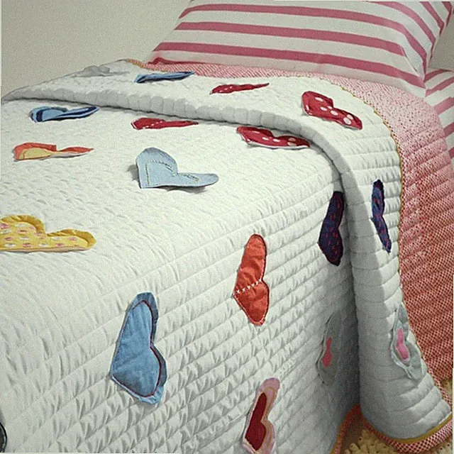 Hanna Home Reversible Twin Size Quilt 100% Cotton Hearts Aflutter Applique Multi