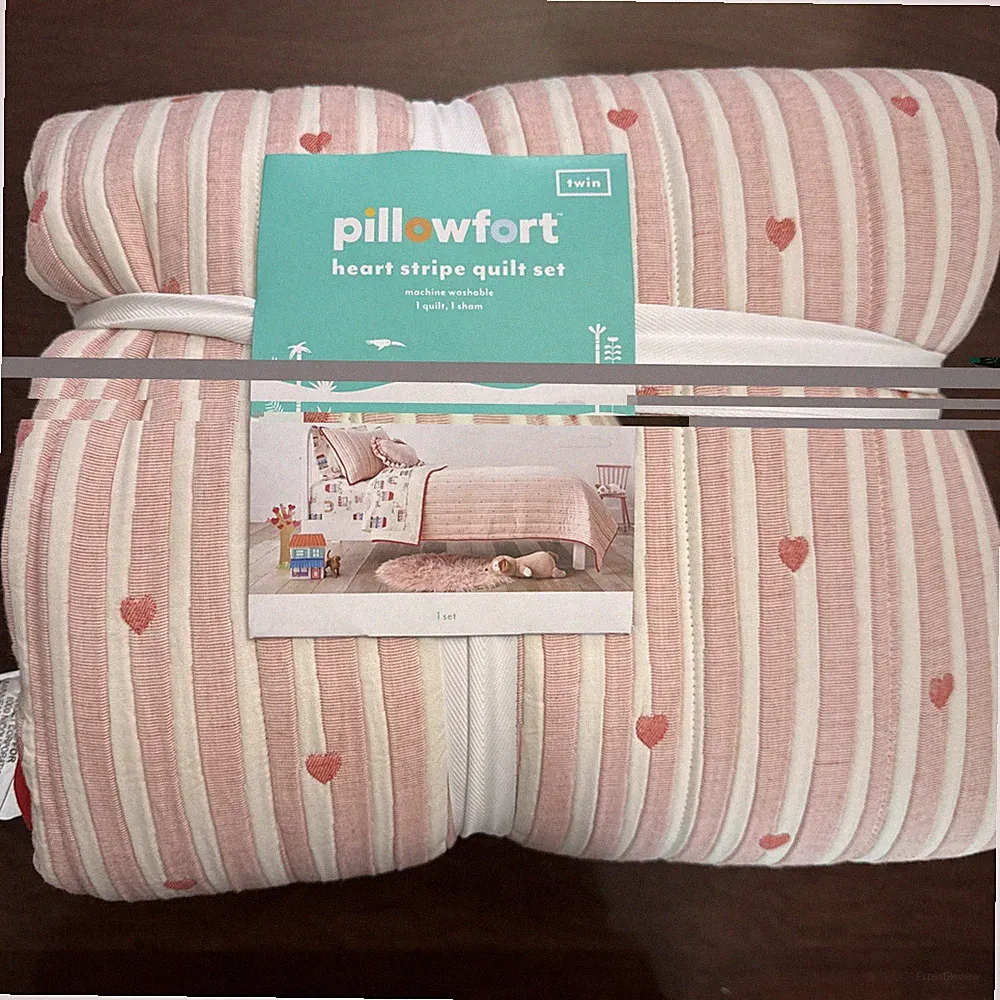 Pillowfort Twin Quilt Set Heart Stripe Kids Bedding New