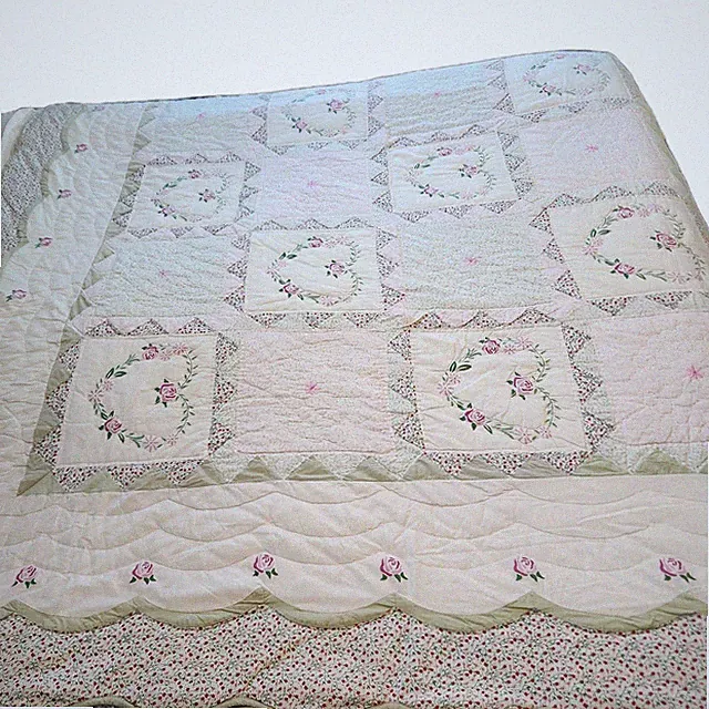 Shabby Cottage Embroidered Patchwork Heart & Floral Quilt 82x82 Bedspread &Shams