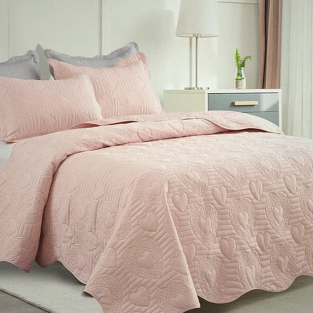 Twin/Twin XL Quilt Set 2 Pieces Light Pink Heart Pattern Reversible Microfiber